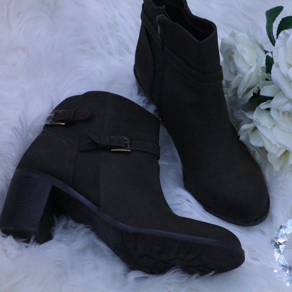 BOOTIE - Picture 3 of 3